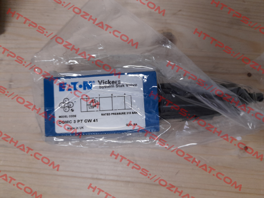 694419 / DGMC 3 PT CW 41 Vickers (Eaton)